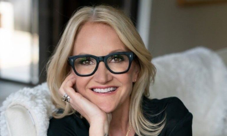 Home 6 mel-robbins-5-second-rule-speaker